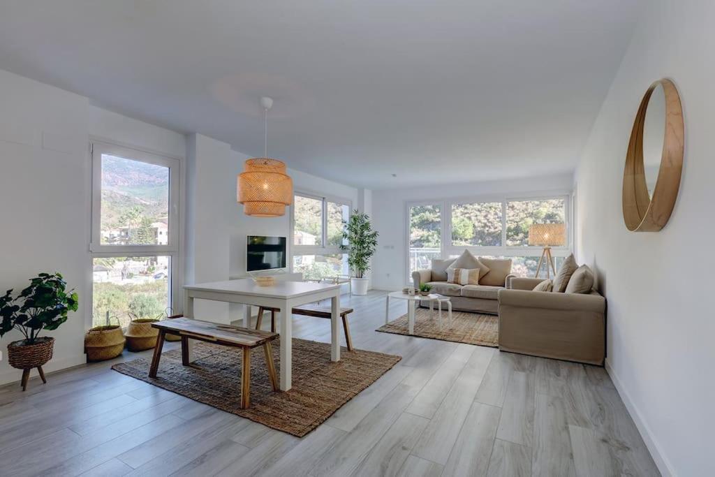 Riverside Benahavis Holiday Rental Apartment Buitenkant foto