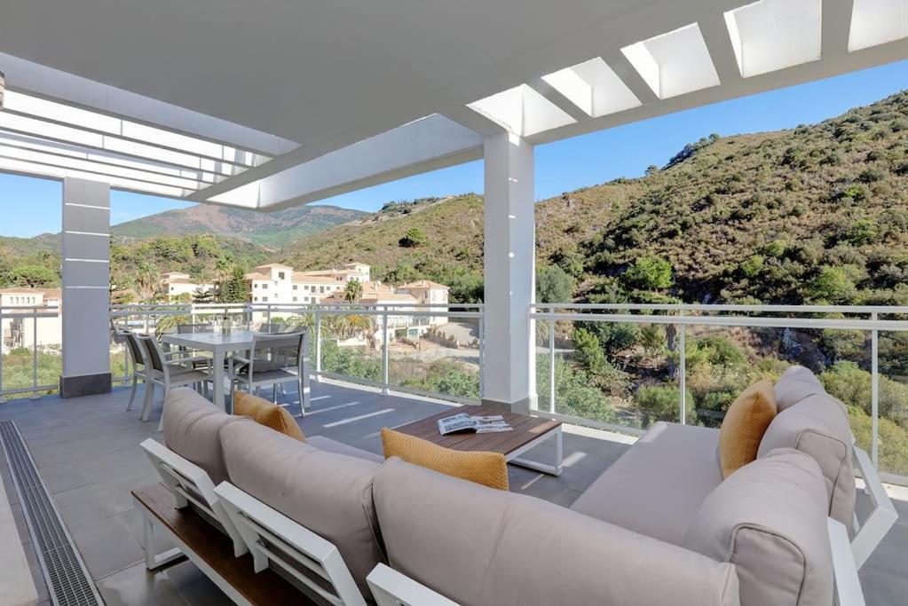 Riverside Benahavis Holiday Rental Apartment Buitenkant foto