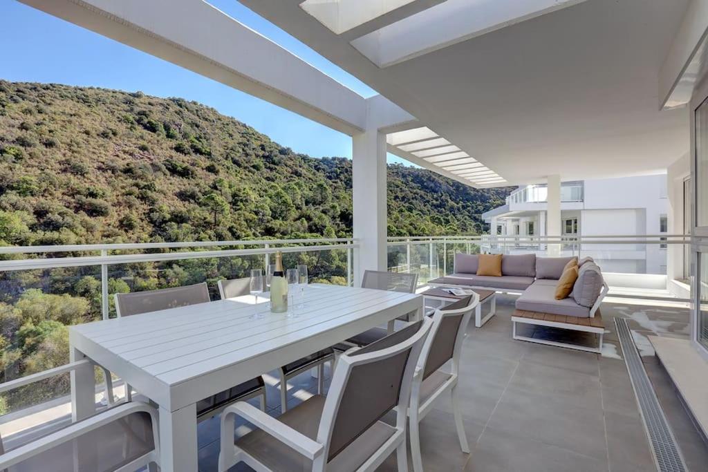 Riverside Benahavis Holiday Rental Apartment Buitenkant foto